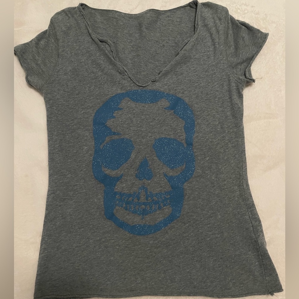 skull baby tee